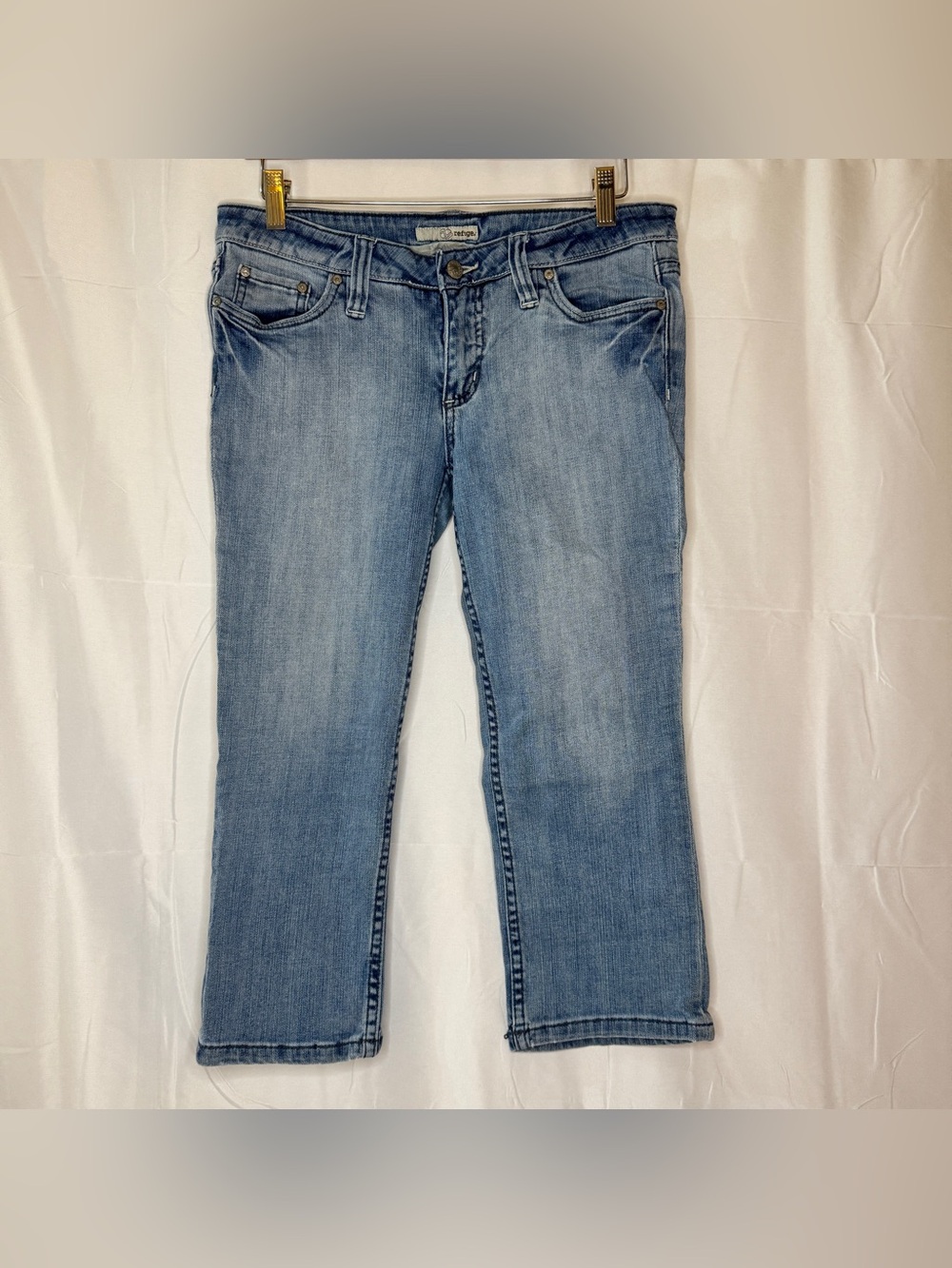 Y2K Low Rise Refuge Capris